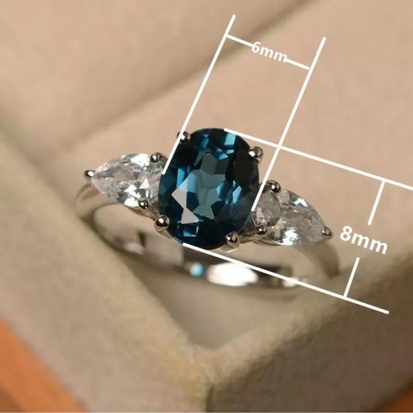 Elegant 925Silver Gorgeous OvalCut Aquamarine Ring - Picture 4 of 4